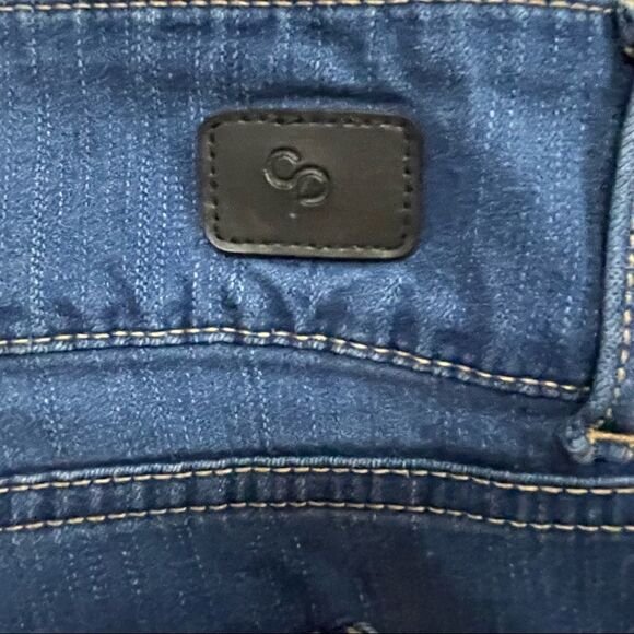 Celebrity Pink Denim Bermuda Shorts ~ size 13/31 - Picture 3 of 6